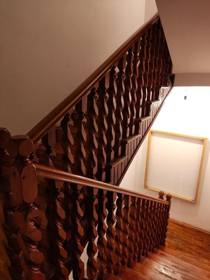 Moonlıght Hostel Priştine Dış mekan fotoğraf